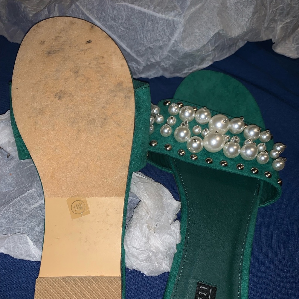 Green slides with pearls